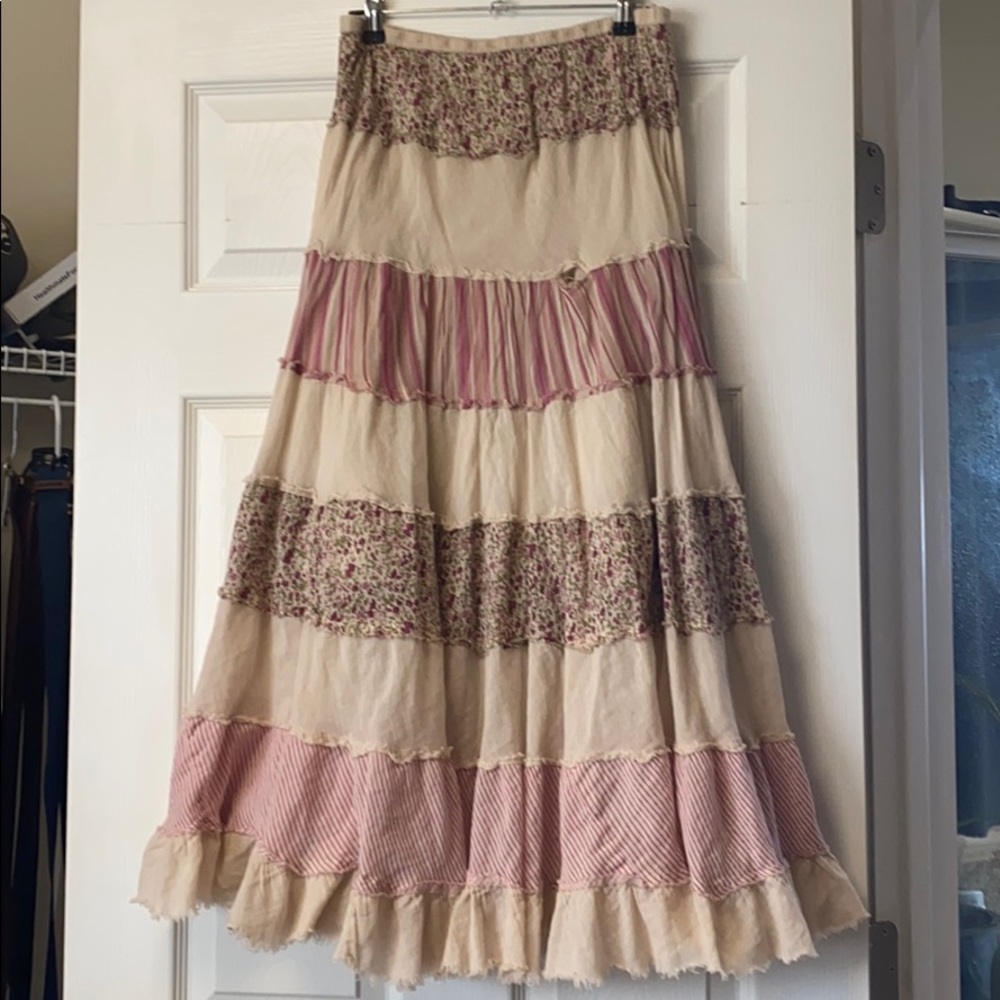 FREE/Gift With Purchase Long Derek Heart Skirt